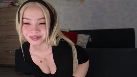 Snapshot of saya_lin chatting on 1, 2, 2026 Saya online show from 1, 2, 2026