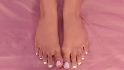 Say Lilith   Monday to Saturday 700am to 140pm Colombian time  online show from 5, 3, 2025