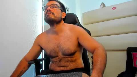 sebastian   muscleman  daddy   the better  latin  lover   online show from 27, 11, 2025