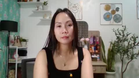 scarlett. online show from 8, 3, 2025