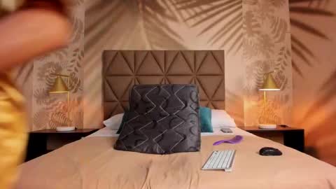 Scarleet online show from 17, 11, 2025