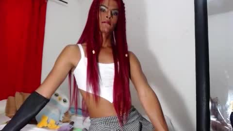 Snapshot of scarlet_goddes chatting on 11, 10, 2025 As me online show from 11, 10, 2025