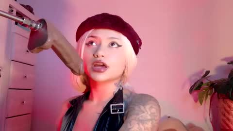 Snapshot of scarlet_gold chatting on 24, 5, 2026 scarlet_gold online show from 24, 5, 2026