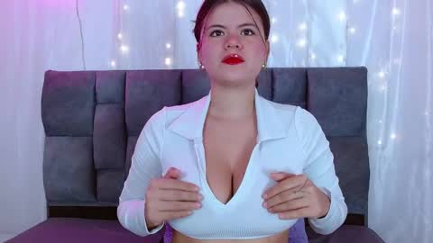 Snapshot of scarlet_sexy12 chatting on 22, 4, 2026 scarlet_sexy12 online show from 22, 4, 2026