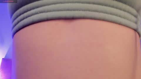 Scarlet  online show from 20, 12, 2025