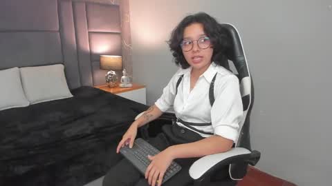 Snapshot of scarleth_blaze chatting on 23, 5, 2026 scarleth_blaze online show from 23, 5, 2026