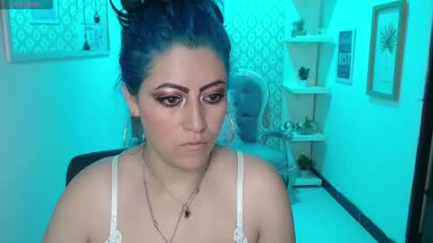 Scarleth online show from 5, 3, 2025