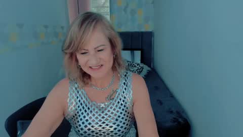 S C A R L E T online show from 18, 12, 2024