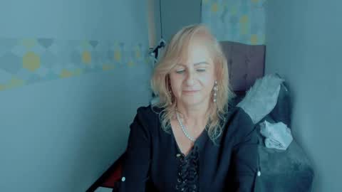 S C A R L E T online show from 9, 1, 2025