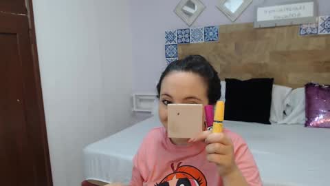 Snapshot of scarletlevis chatting on 20, 9, 2025 scarlet online show from 20, 9, 2025