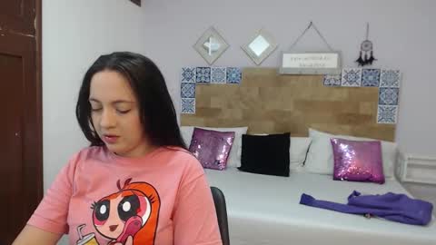 Snapshot of scarletlevis chatting on 2, 10, 2025 scarlet online show from 2, 10, 2025