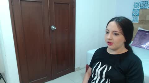 Snapshot of scarletlevis chatting on 9, 10, 2025 scarlet online show from 9, 10, 2025