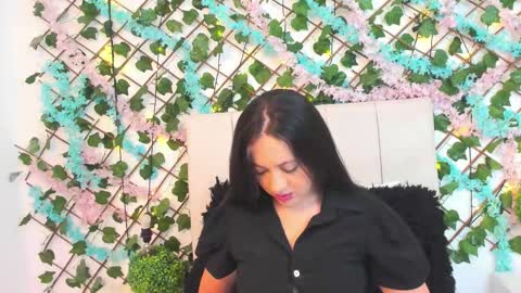 Snapshot of scarletlevis chatting on 4, 2, 2026 scarlet online show from 4, 2, 2026