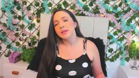 Snapshot of scarletlevis chatting on 6, 2, 2026 scarlet online show from 6, 2, 2026