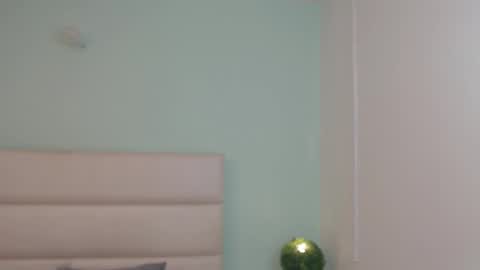 Snapshot of scarletlevis chatting on 1, 3, 2026 scarlet online show from 1, 3, 2026