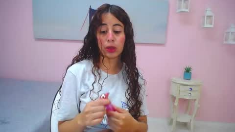 Snapshot of scarlett_clyde chatting on 4, 5, 2026 Scarlett online show from 4, 5, 2026