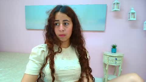 Snapshot of scarlett_clyde chatting on 25, 5, 2026 Scarlett online show from 25, 5, 2026