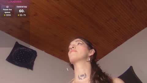 Snapshot of scarlett_crastrawberry chatting on 26, 11, 2025 scarlet online show from 26, 11, 2025