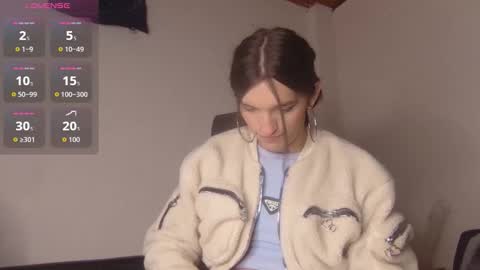 Snapshot of scarlett_crastrawberry chatting on 29, 11, 2025 scarlet online show from 29, 11, 2025