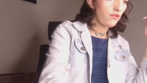 Snapshot of scarlett_crastrawberry chatting on 14, 12, 2025 scarlet online show from 14, 12, 2025