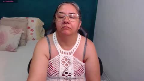 Scarlett  online show from 6, 4, 2026