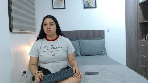 Snapshot of scarlett_evance chatting on 20, 5, 2026 Scarlett and Jazmin online show from 20, 5, 2026