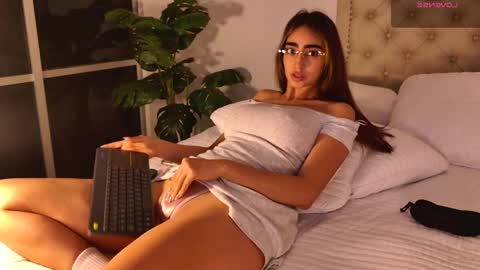 Snapshot of scarlett_grand chatting on 20, 9, 2025 Scarlett Grand online show from 20, 9, 2025