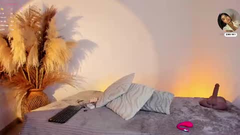 scarlet  online show from 16, 6, 2026