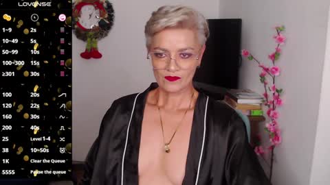 Scarlett online show from 4, 1, 2025