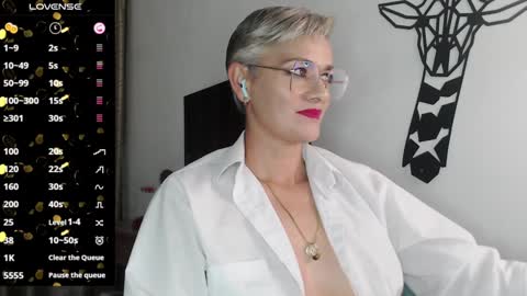 Scarlett online show from 15, 1, 2025