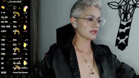 Scarlett online show from 19, 1, 2025
