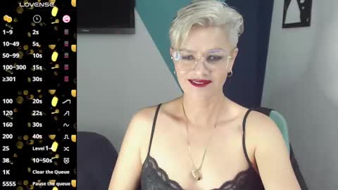 Scarlett online show from 26, 2, 2025