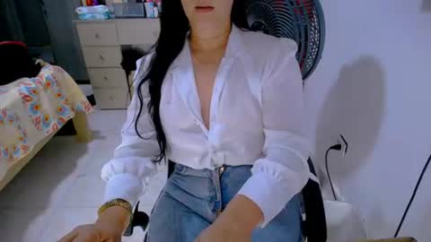 scarlet online show from 6, 7, 2026
