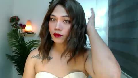 Snapshot of scarlett_sofia69 chatting on 22, 10, 2025 online show from 22, 10, 2025