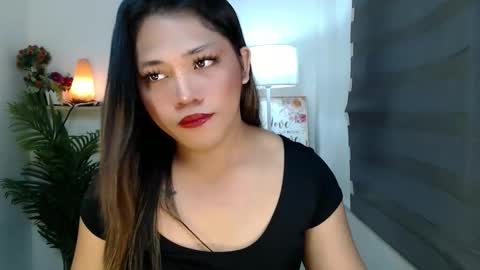 Snapshot of scarlett_sofia69 chatting on 9, 11, 2025 online show from 9, 11, 2025