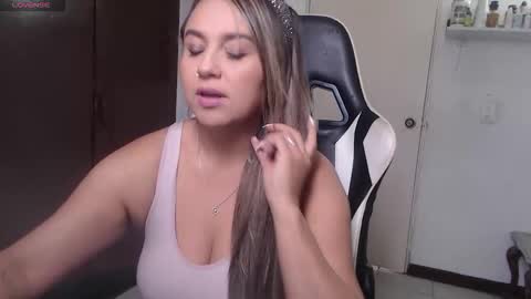 Snapshot of scarlettbellee chatting on 1, 6, 2026 Scarlett online show from 1, 6, 2026