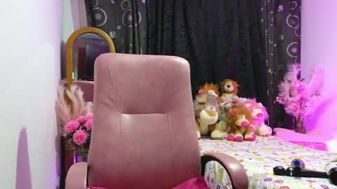 Snapshot of scarletteowens chatting on 25, 12, 2024 Scarlette online show from 25, 12, 2024