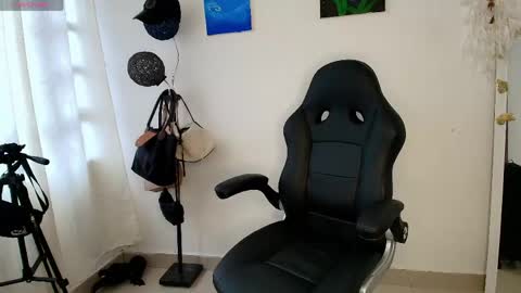 Scarlett online show from 22, 4, 2026