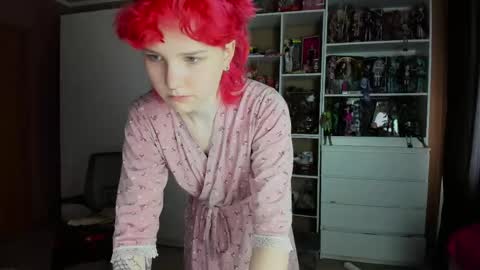 Snapshot of school_love chatting on 1, 5, 2026 Rina online show from 1, 5, 2026