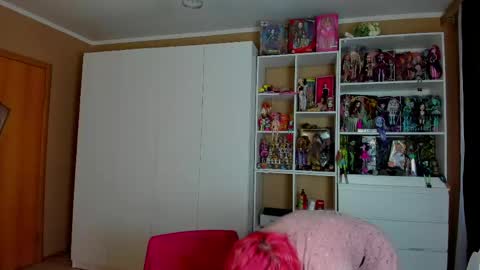 Snapshot of school_love chatting on 6, 5, 2026 Rina online show from 6, 5, 2026