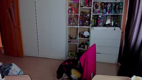 Snapshot of school_love chatting on 22, 6, 2026 Rina online show from 22, 6, 2026