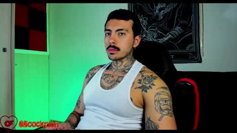 Snapshot of scockpion_ chatting on 4, 10, 2025 Alejandro help me to reach 200 thumps up online show from 4, 10, 2025