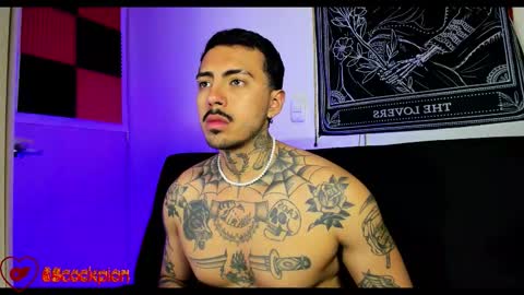 Snapshot of scockpion_ chatting on 13, 10, 2025 Alejandro help me to reach 200 thumps up online show from 13, 10, 2025