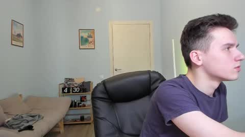 Snapshot of scooby_r chatting on 27, 2, 2025 Thomas brunette and Alex blond online show from 27, 2, 2025