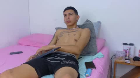 scook_gray online show from 27, 6, 2026