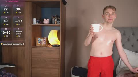 Snapshot of scottish_twink01 chatting on 20, 5, 2026 danny online show from 20, 5, 2026
