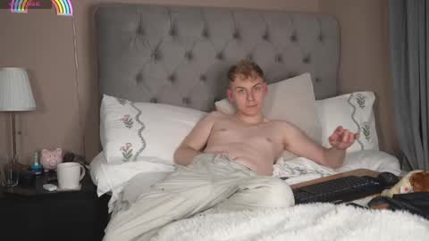 Snapshot of scottish_twink01 chatting on 23, 5, 2026 danny online show from 23, 5, 2026