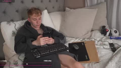 Snapshot of scottish_twink01 chatting on 12, 6, 2026 danny online show from 12, 6, 2026