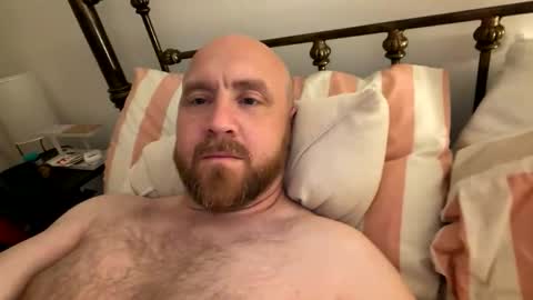 Snapshot of scottric chatting on 4, 5, 2026 SexyDaddy online show from 4, 5, 2026