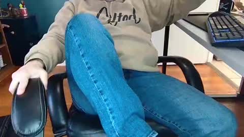 Snapshot of scottyglaze chatting on 1, 11, 2025 Dadbodtactics online show from 1, 11, 2025